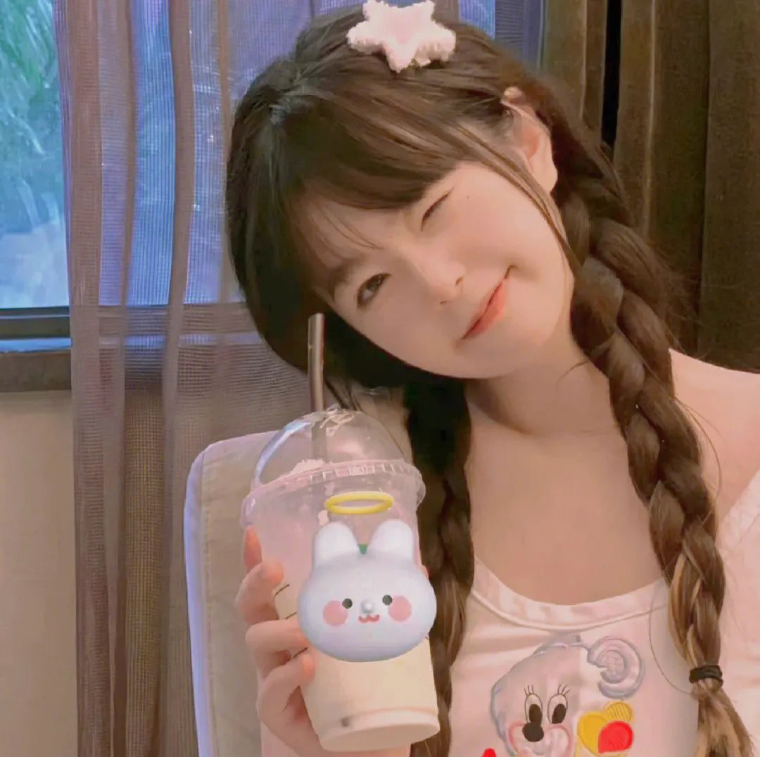 春色无边满杏林